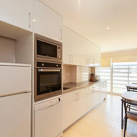 Trindade Sun * 라고스