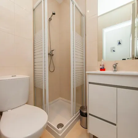Guest house Y - Trindade Sun Lagos