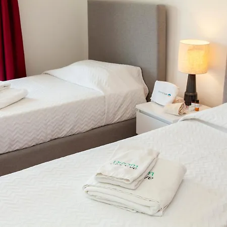 Y - Trindade Sun Guest house Lagos
