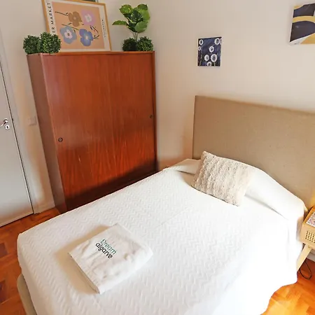 Y - Trindade Sun Guest house