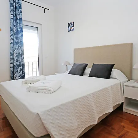 Y - Trindade Sun Guest house