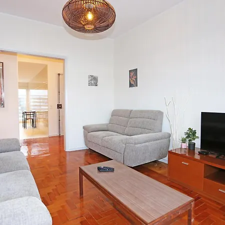 Guest house Y - Trindade Sun Lagos