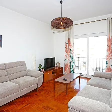 Y - Trindade Sun Guest house Lagos